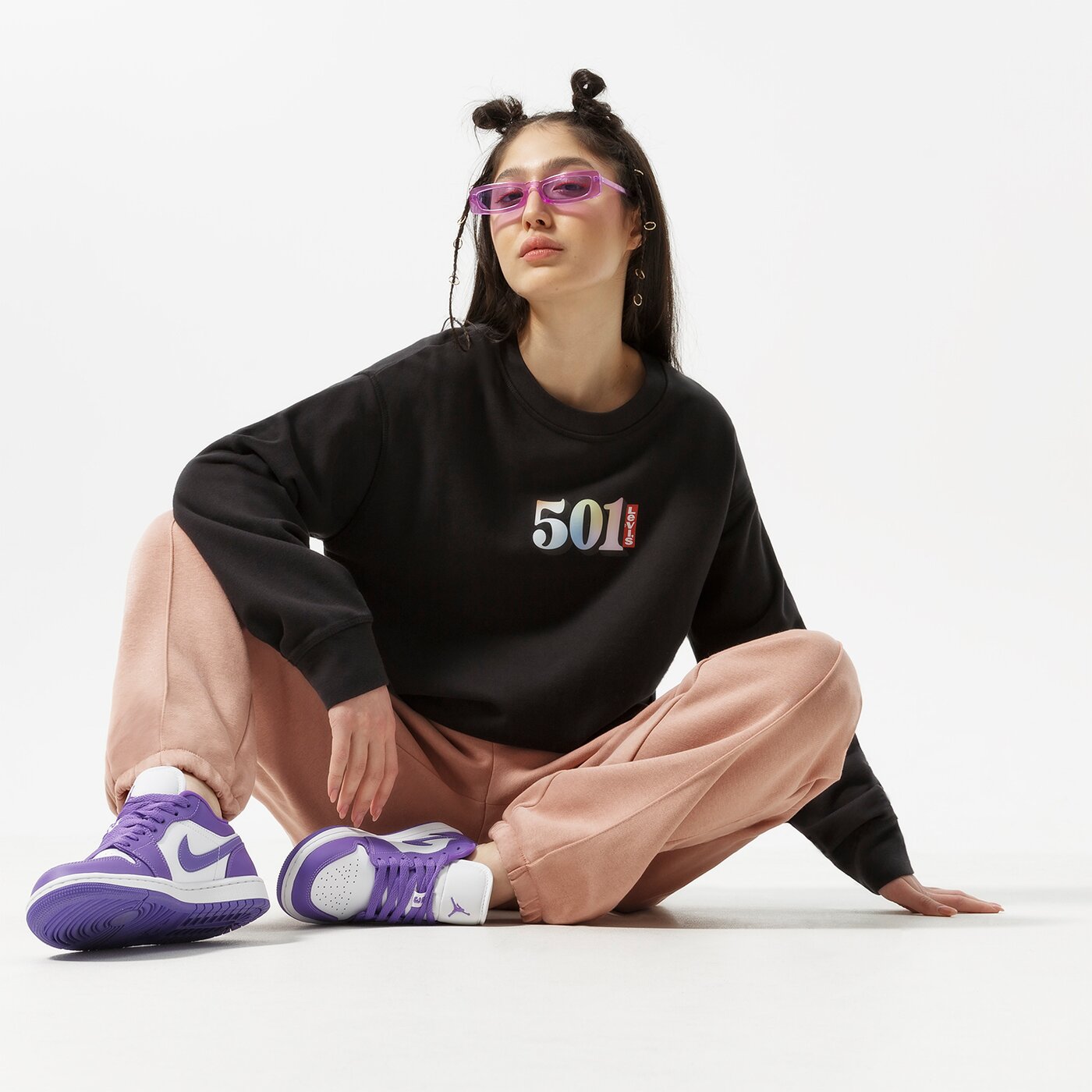 Дамски суичър LEVI'S СУИТЧЪР GRAPHIC STANDARD CREW 18686-0108 цвят черен