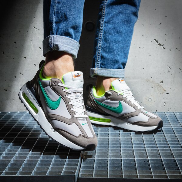 Мъжки маратонки NIKE AIR MAX DAWN dh4656-002 цвят сив