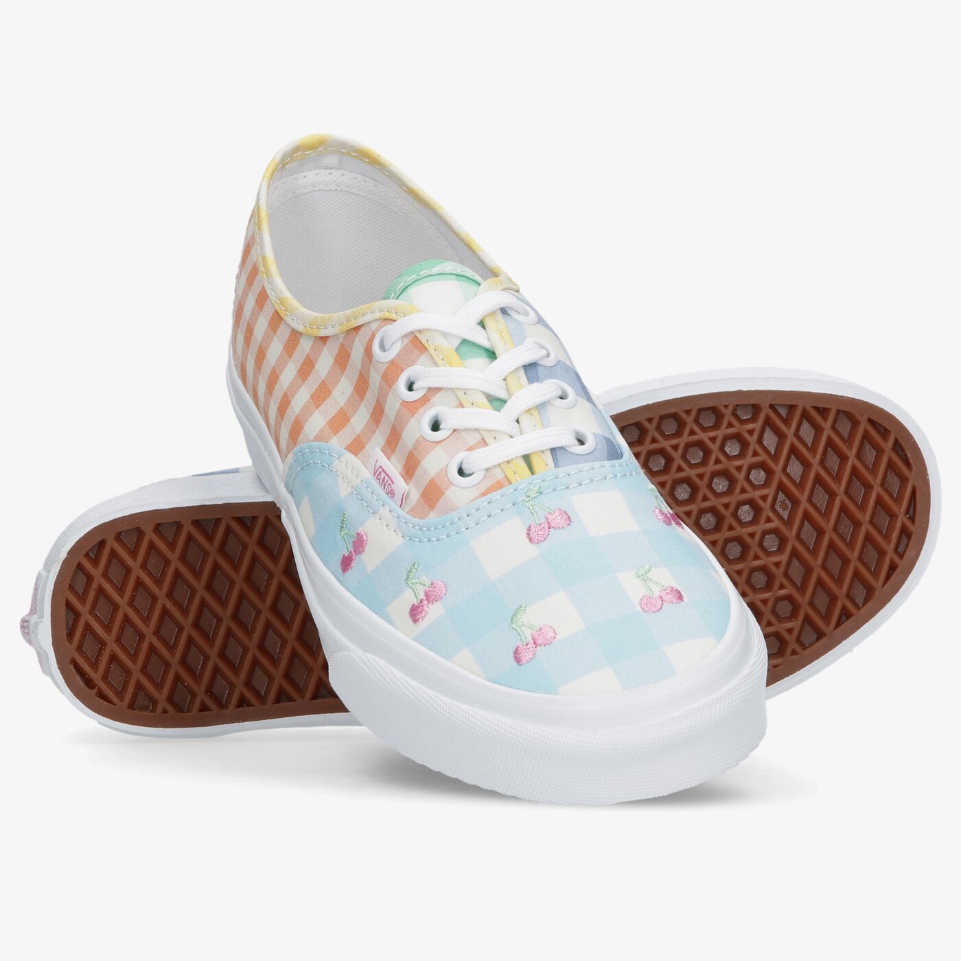 Дамски маратонки VANS UA AUTHENTIC vn0a5krdasx1 цвят многоцветен
