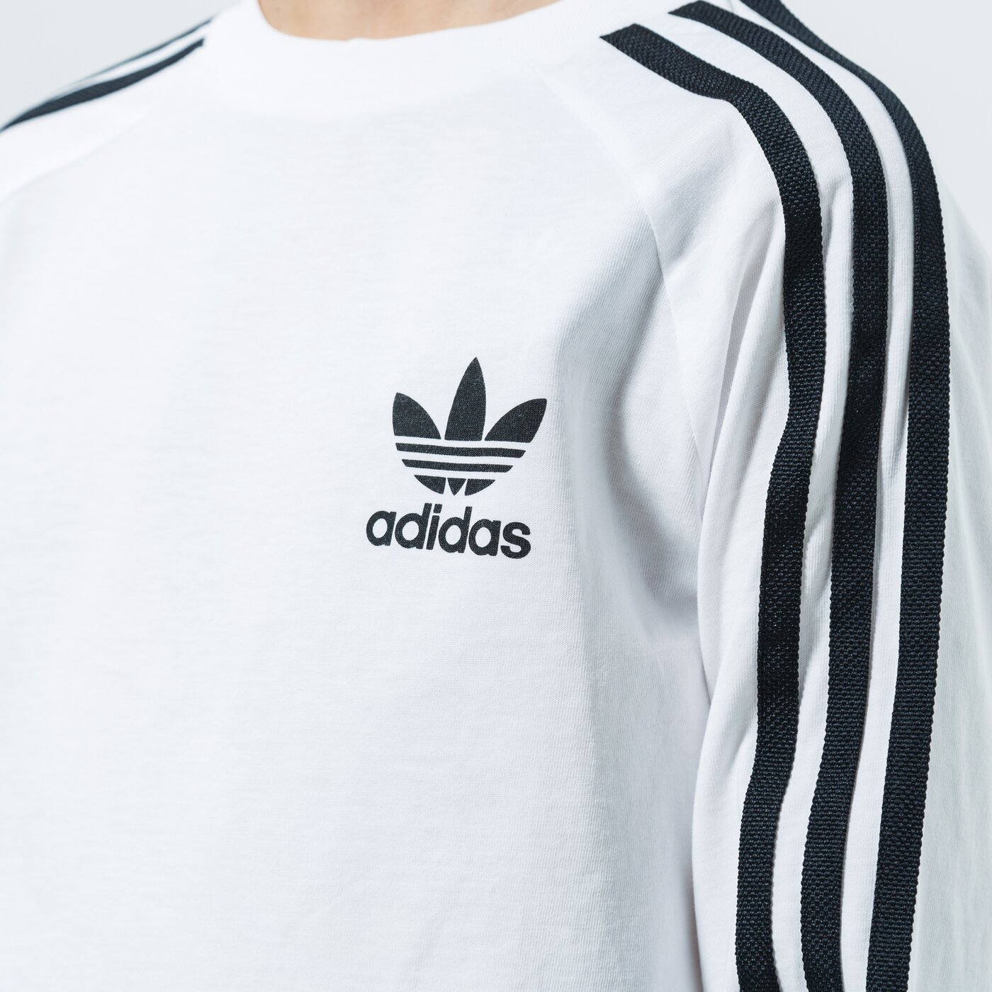 Детска тениска ADIDAS ТЕНИСКА 3STRIPES LS BOY dw9298 цвят бял