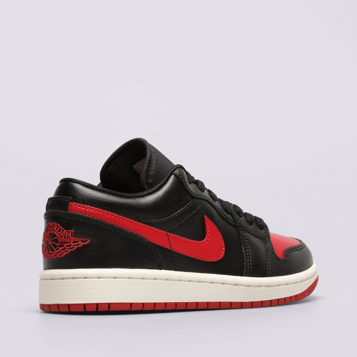 Дамски маратонки AIR JORDAN 1 LOW  dc0774-061 цвят черен
