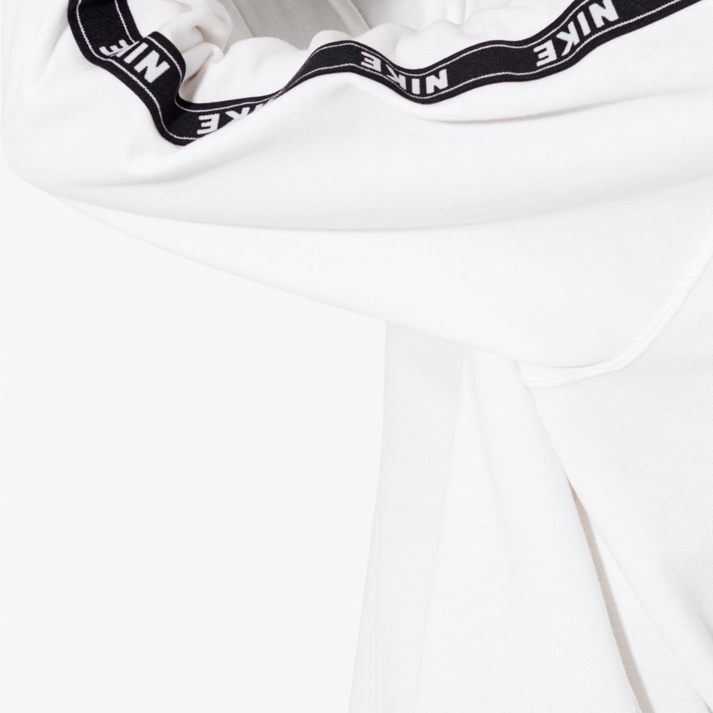 Дамски суичър NIKE СУИТЧЪР W NSW CREW LOGO TAPE  SPORTSWEAR ar3054-100 цвят бял