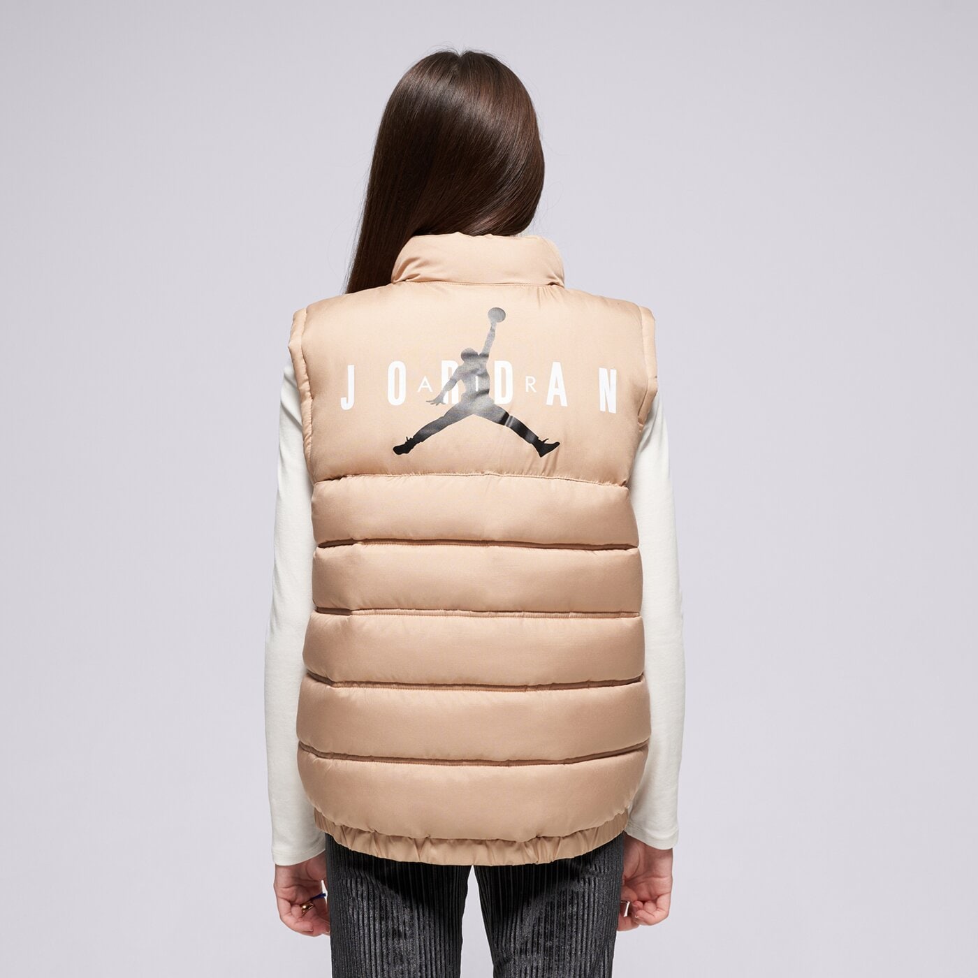 JORDAN ЕЛЕК JDB PUFFER FILLED VEST GIRL 95d532-j7p цвят бежов