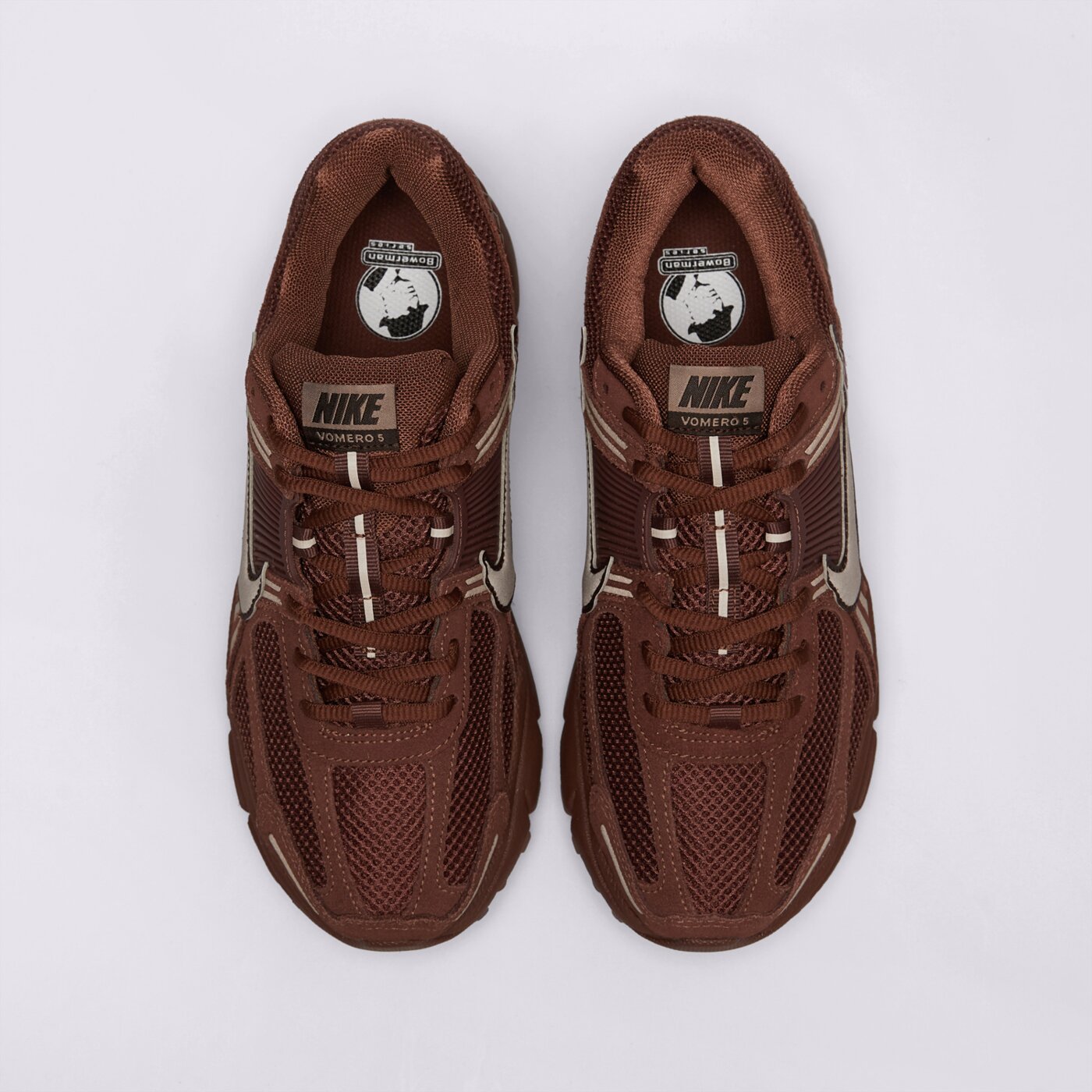 Дамски маратонки NIKE W ZOOM VOMERO 5 SDE hq0458-201 цвят кафяв