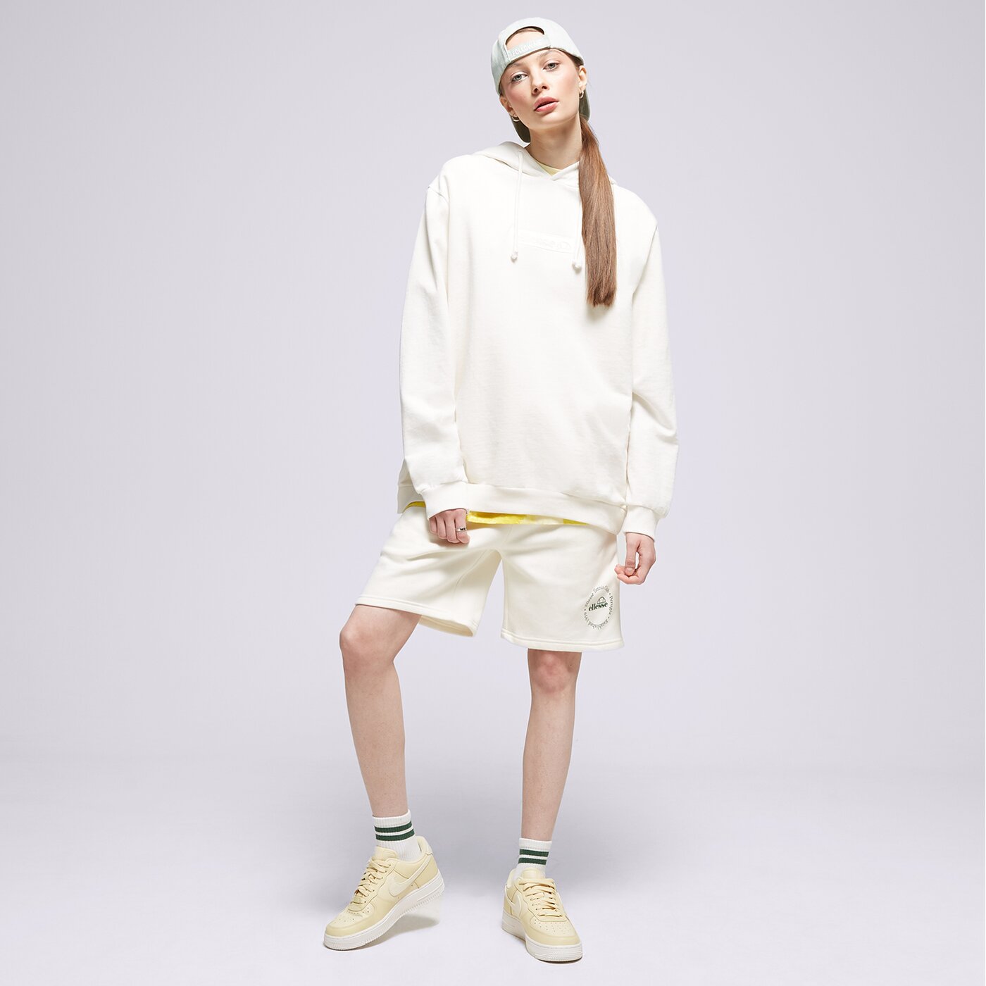 Мъжки къси панталони ELLESSE ШОРТИ FONTANSA SHORT OFF WHT sgr17620904 цвят бял