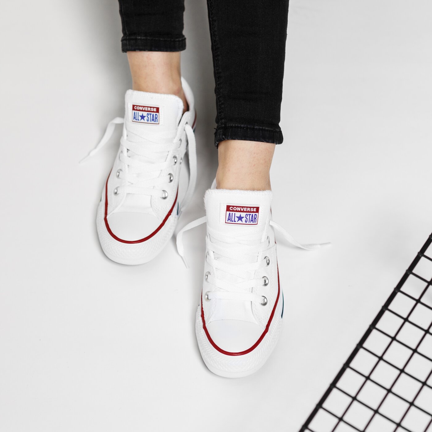 Дамски маратонки CONVERSE CHUCK TAYLOR ALL STAR MADISON 563509c цвят бял