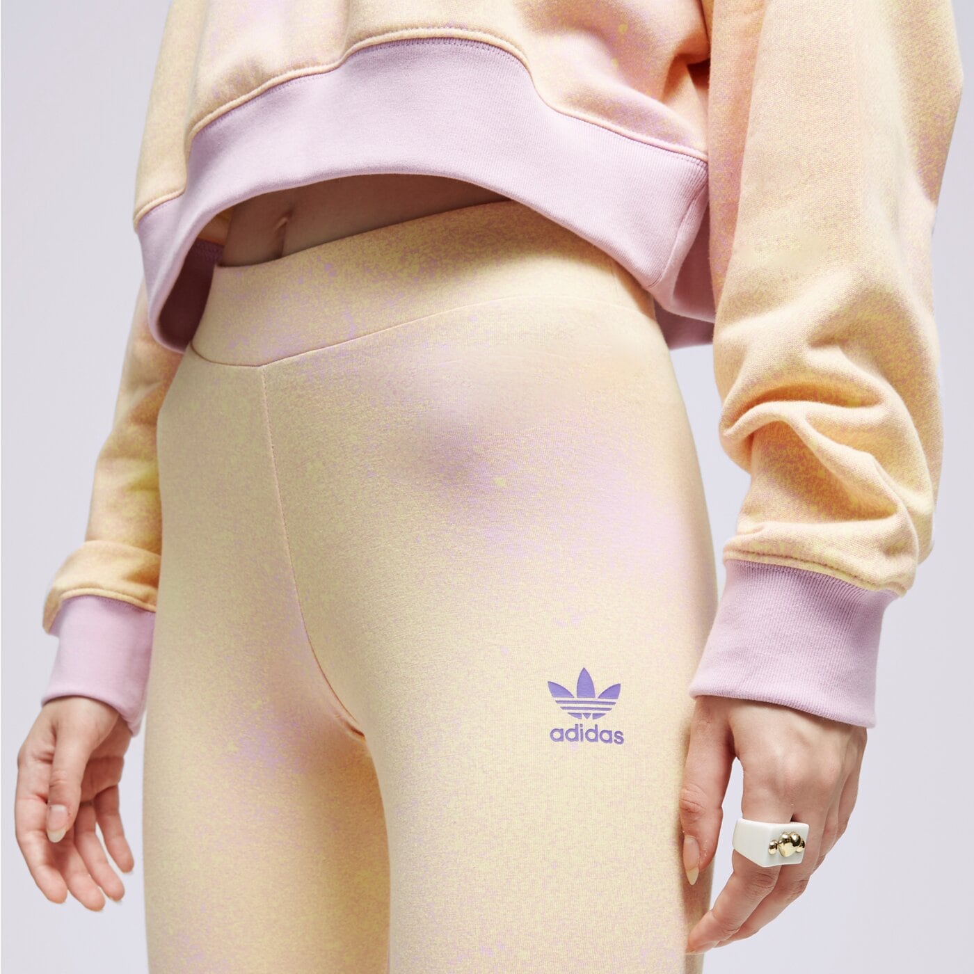 Дамски панталони ADIDAS КЛИН 7/8 КЛИН hl6617 цвят многоцветен