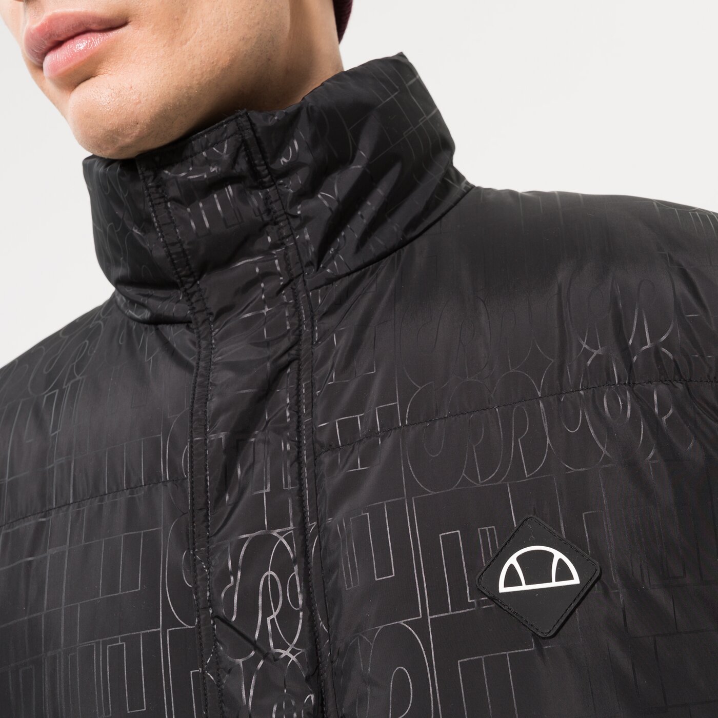 Мъжко зимно яке ELLESSE ЯКЕ ПУХЕН UТОПI PADDED JACKET BLK shp15969011 цвят черен