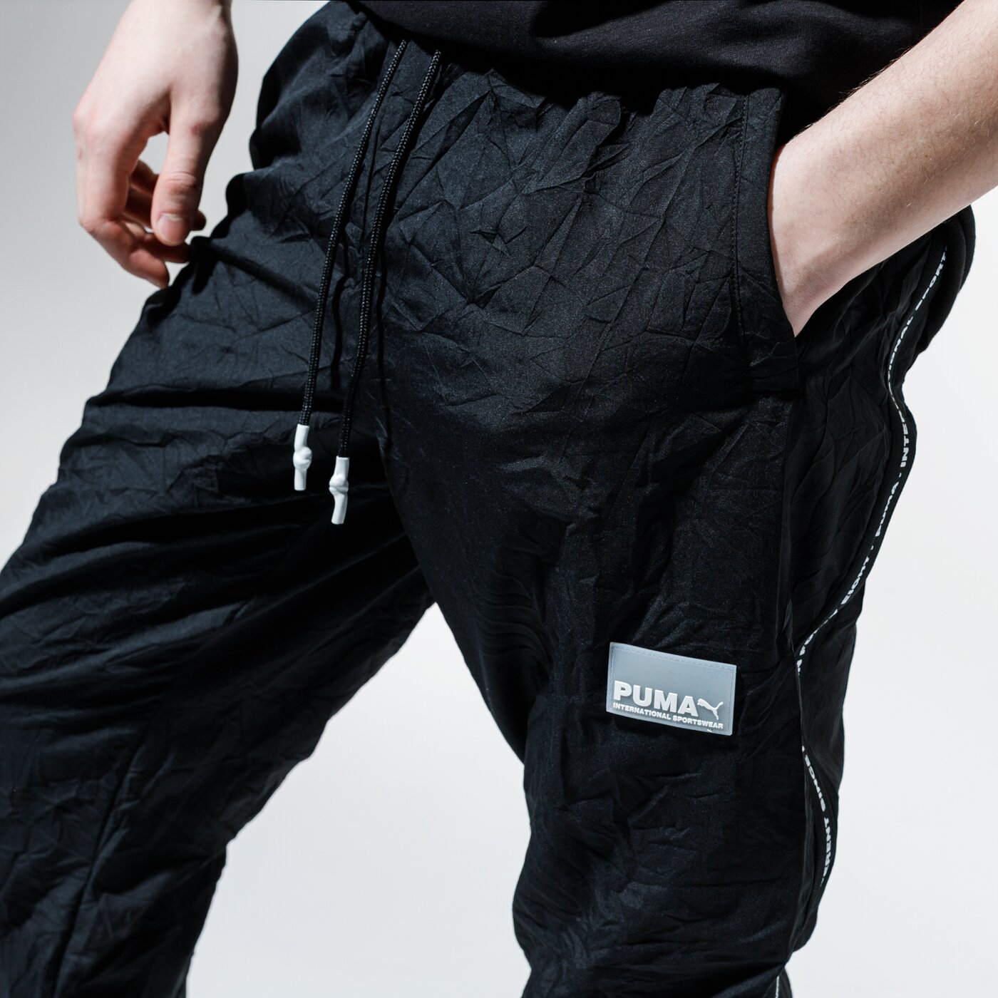 Мъжки панталони PUMA ПАНТАЛОНИ AVENIR WOVEN PANTS 59646101 цвят черен