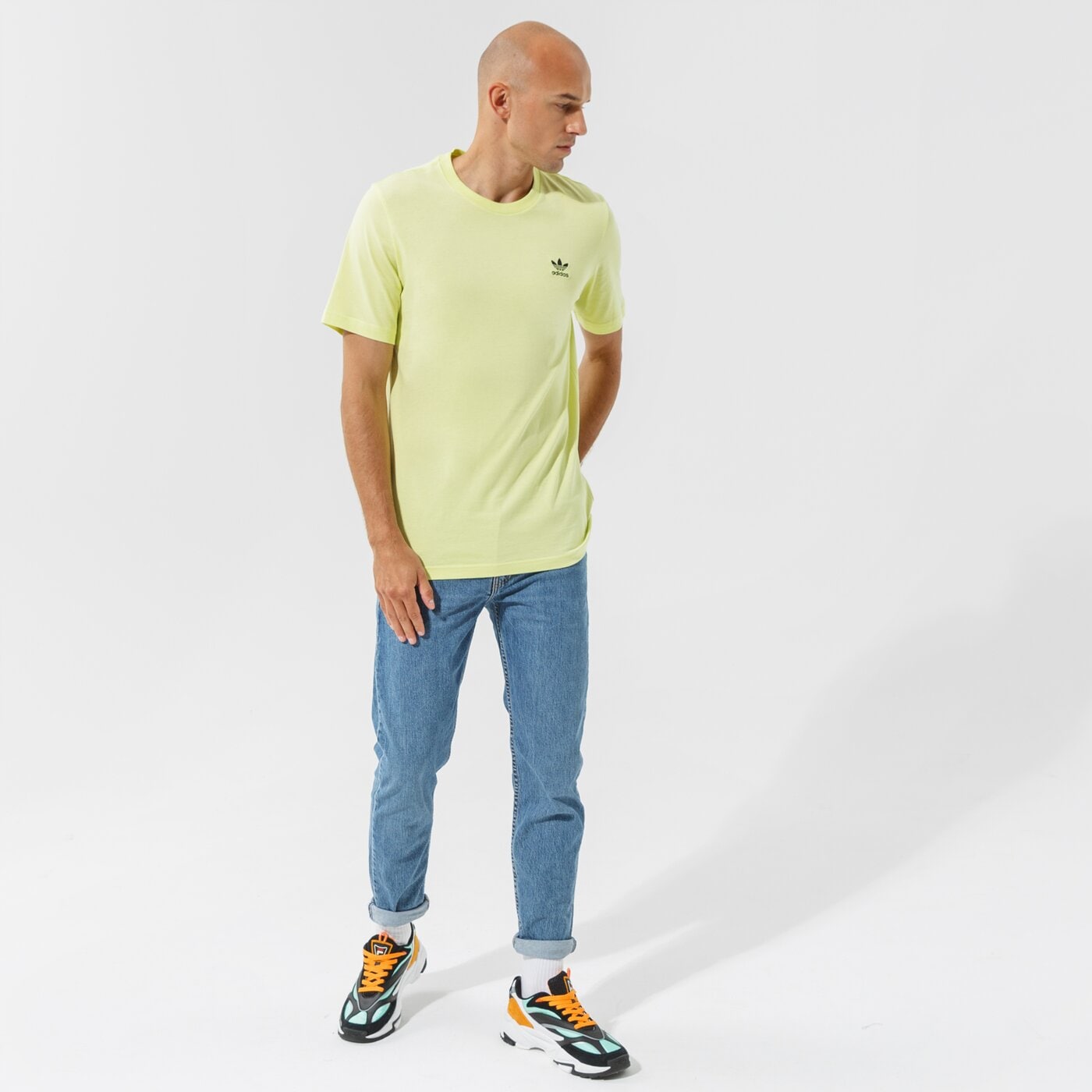 Мъжки суичър ADIDAS СУИТЧЪР ESSENTIAL CREW h34643 цвят жълт