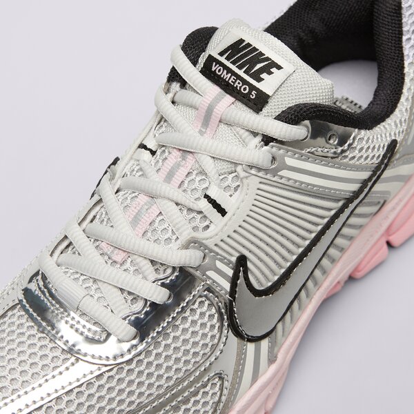 Дамски маратонки NIKE W ZOOM VOMERO 5 hf1877-001 цвят сив