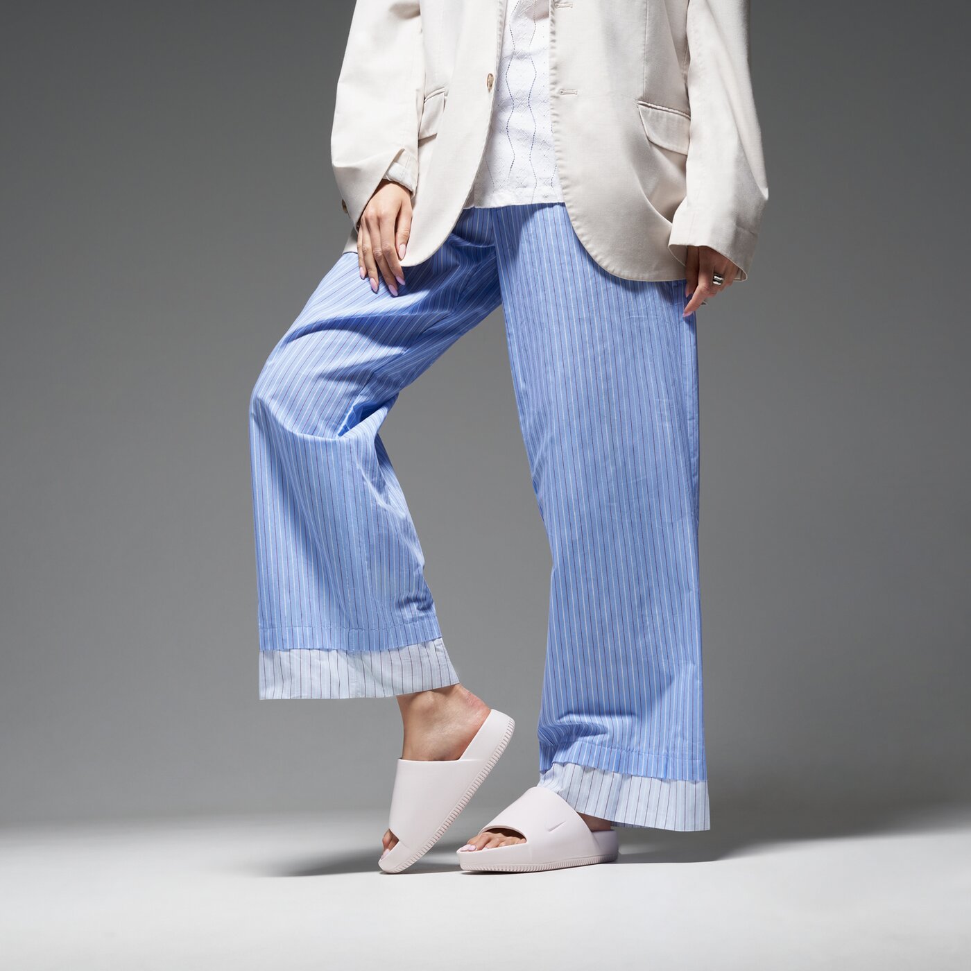 Дамски чехли и сандали NIKE CALM  dx4816-600 цвят розов