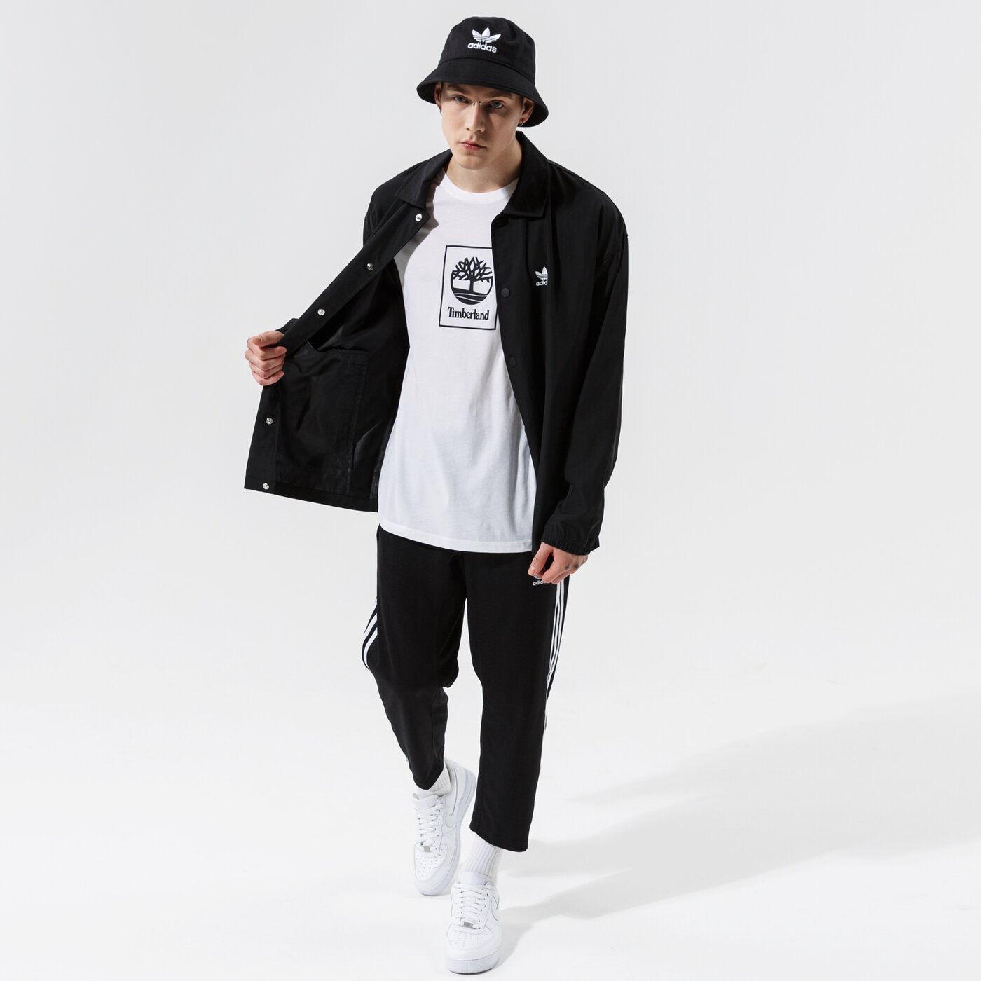 Мъжко преходно яке ADIDAS ЯКЕ COACH JACKET h09129 цвят черен