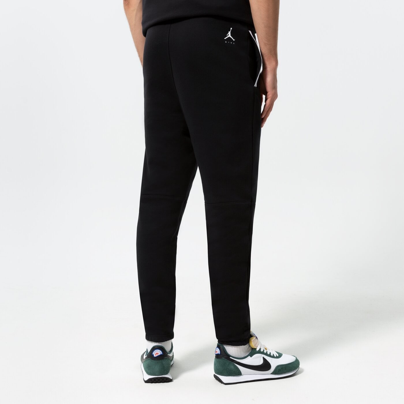 Мъжки панталони JORDAN JUMPMAN FLEECE JOGGERS  dj0260-010 цвят черен