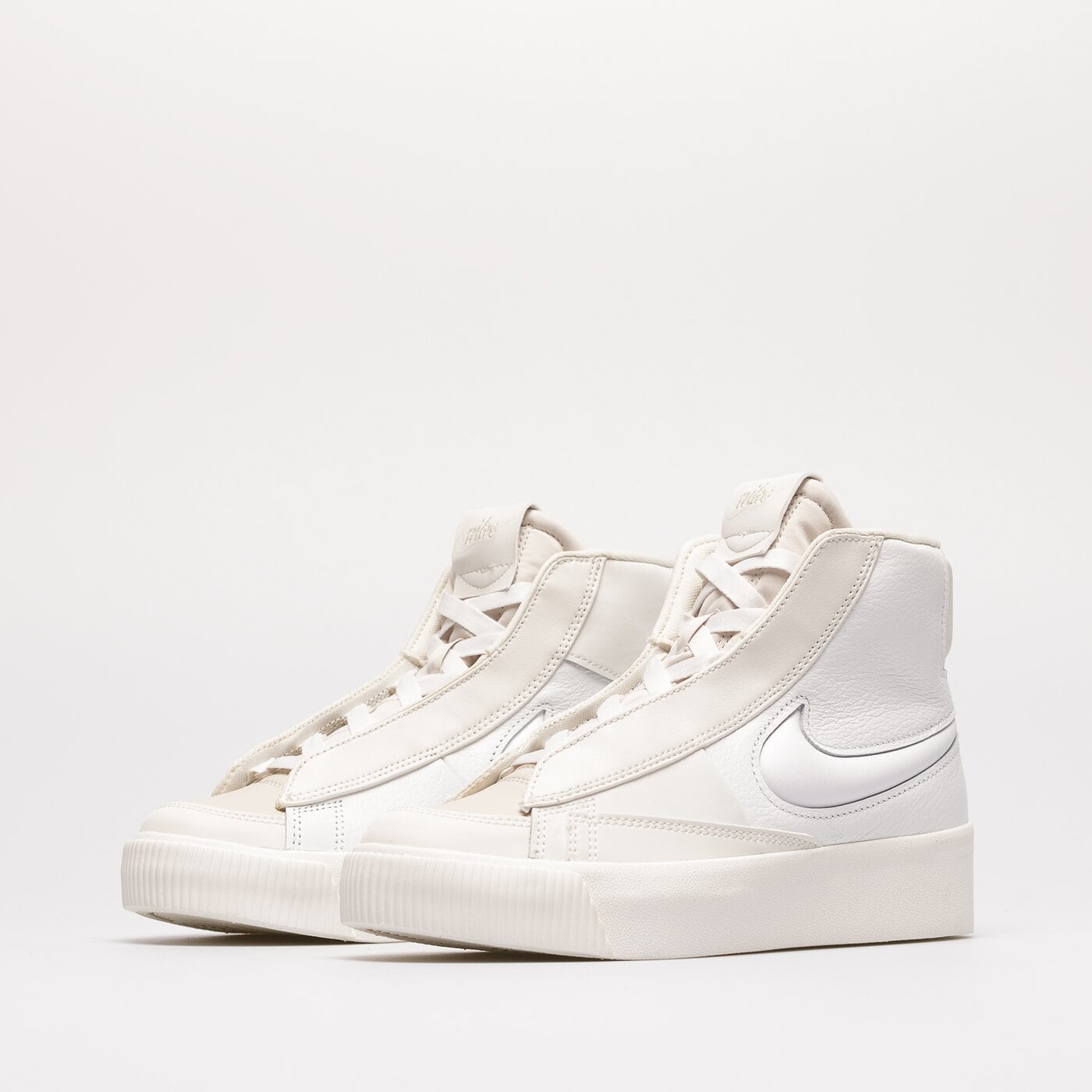 Дамски маратонки NIKE BLAZER MID VICTORY  dr2948100 цвят многоцветен