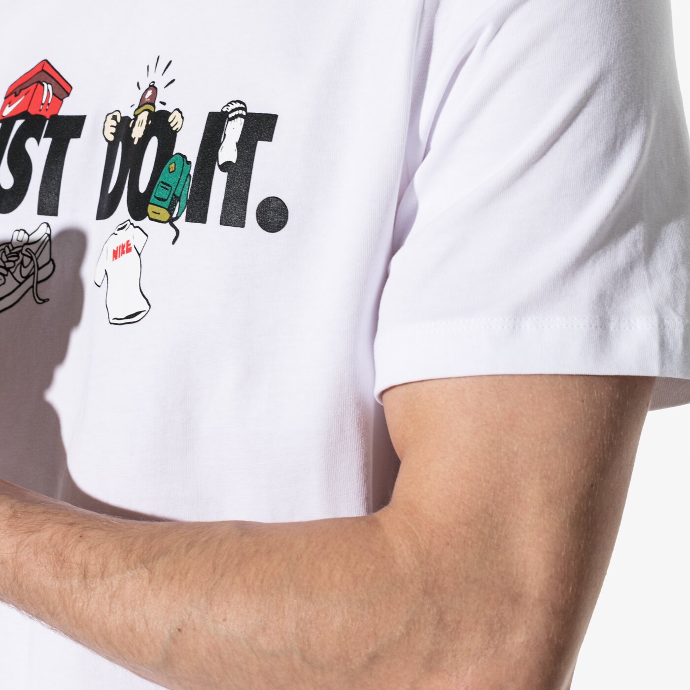 Мъжка тениска NIKE ТЕНИСКА SS M NSW TEE HYPE NIKE 2 SPORTSWEAR ar5077-100 цвят бял