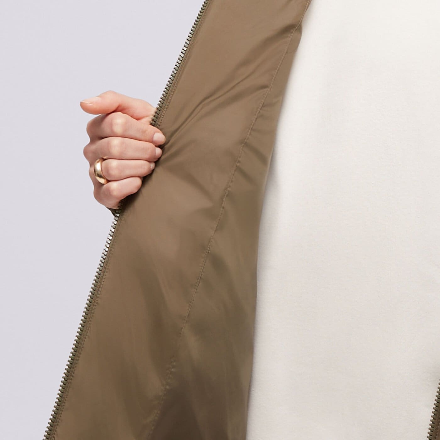 Дамско зимно яке NEW BALANCE ЯКЕ PINNACLE BOMBER FRENCH wj43503dmo цвят каки