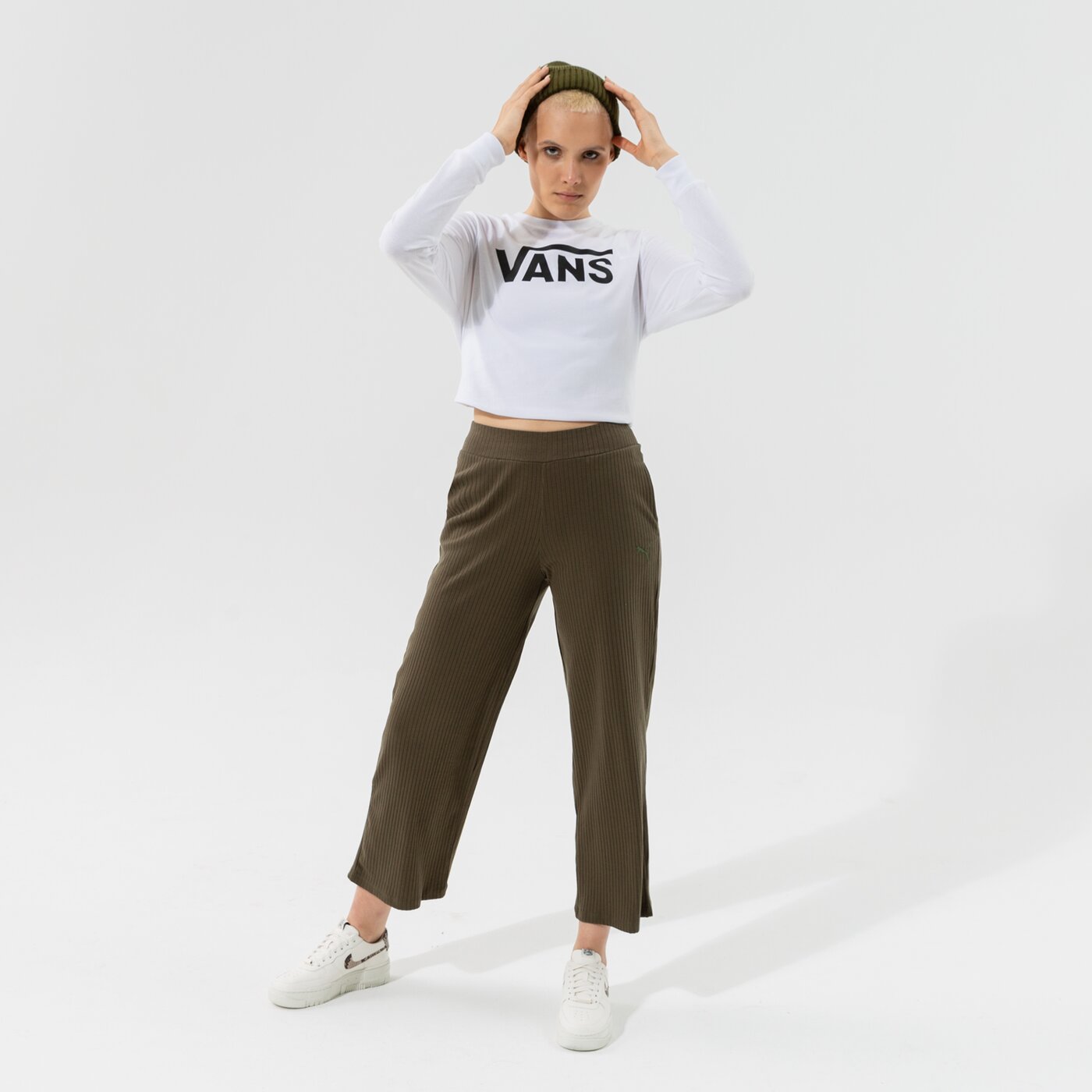 Дамска тениска VANS ТЕНИСКА FLYING V CLASSIC LS BF vn0a47wnwht1 цвят бял