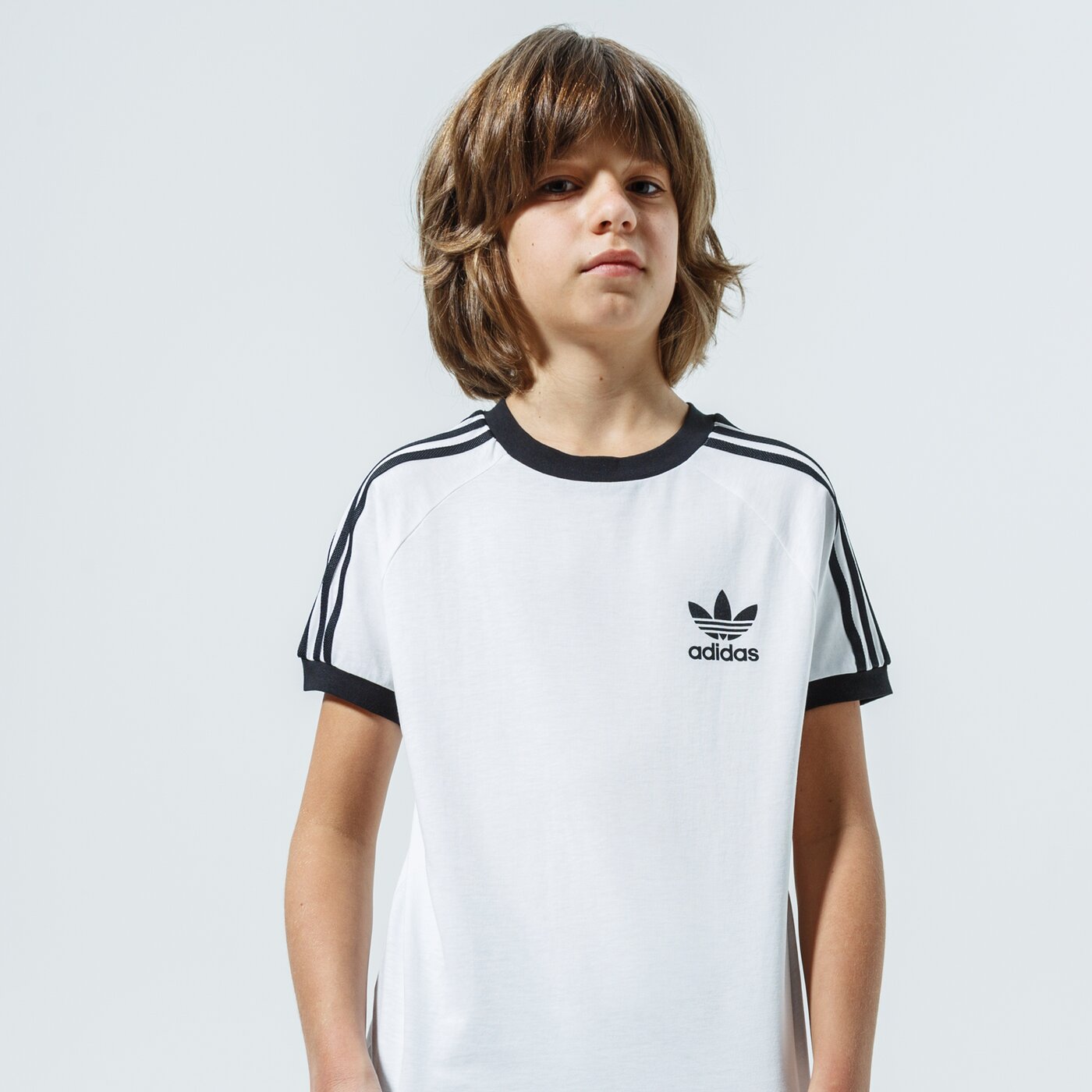 Детска тениска ADIDAS ТЕНИСКА 3STRIPES TEE BOY dv2901 цвят бял