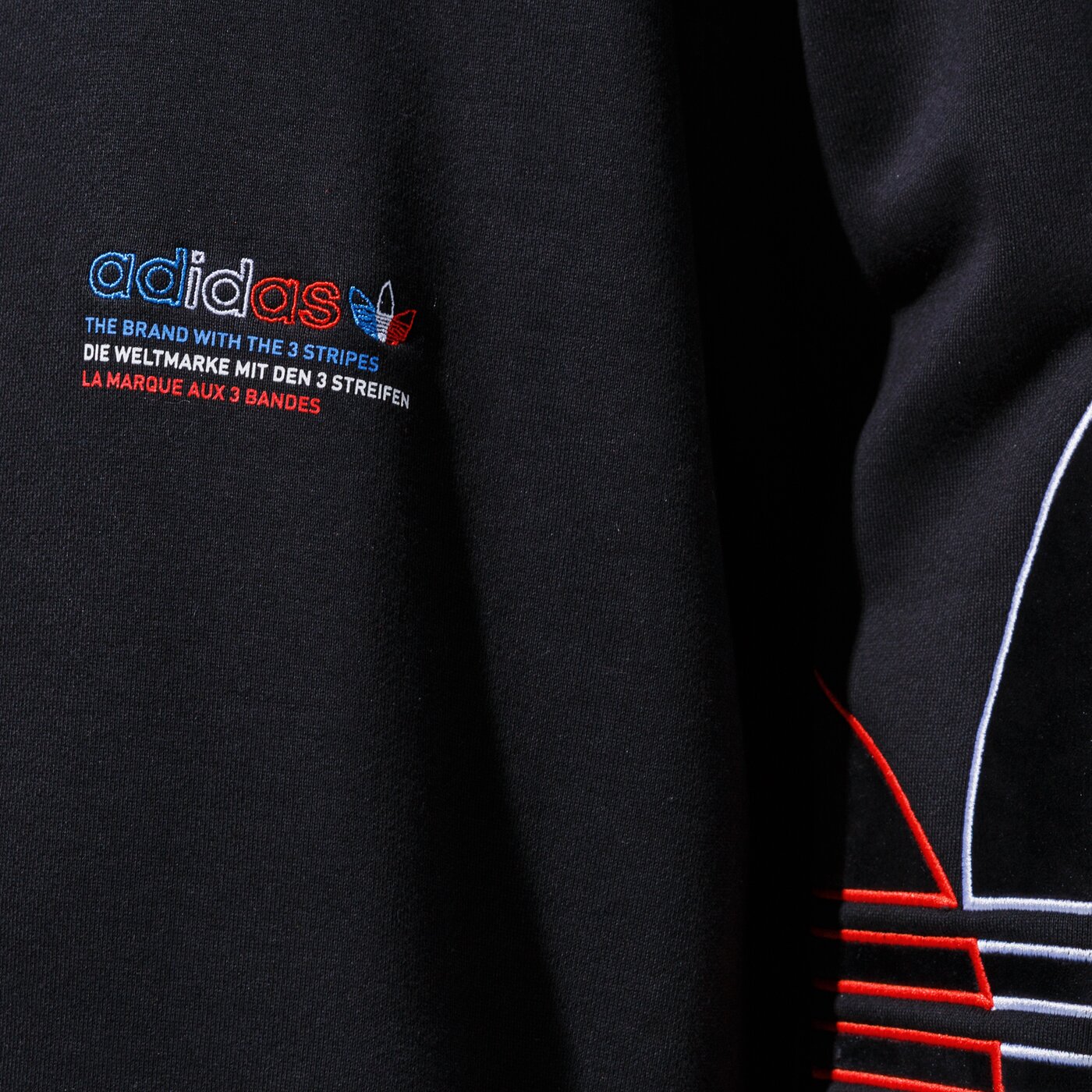 Дамски суичър ADIDAS СУИТЧЪР СЪС ЗАКОПЧАВАНЕ SWEATSHIRT gn2822 цвят черен