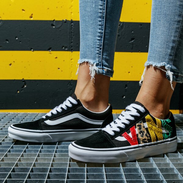 Дамски маратонки VANS UA OLD SKOOL vn0a4u3bxf11 цвят черен