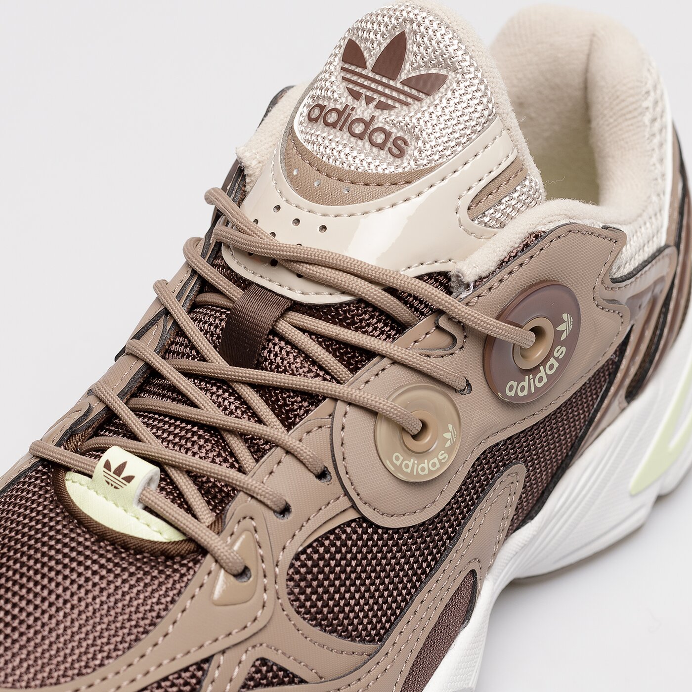 Дамски маратонки ADIDAS ADIDAS ASTIR W gx7060 цвят кафяв