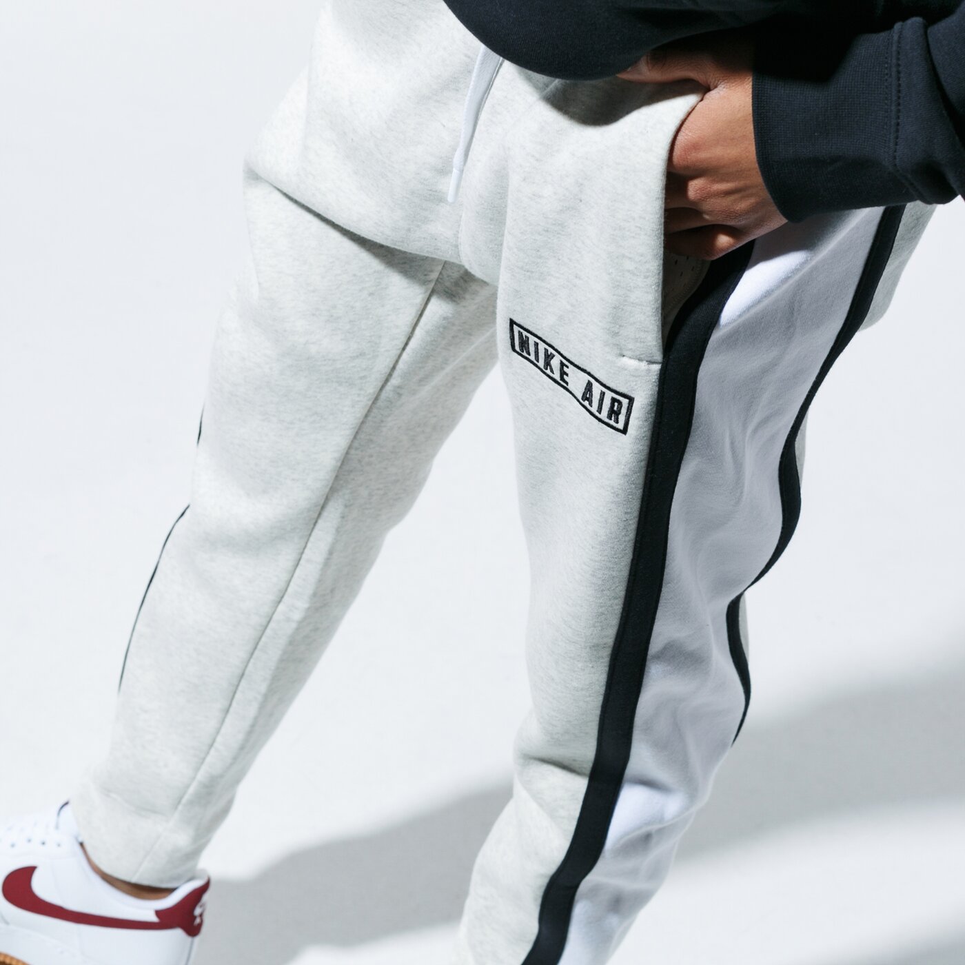 Мъжки панталони NIKE ПАНТАЛОНИ M NSW NIKE AIR PANT FLC bv5147-141 цвят сив