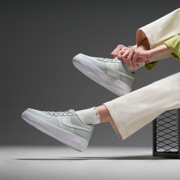 Детски маратонки NIKE AIR FORCE 1 BG fv5948-007 цвят сребърен