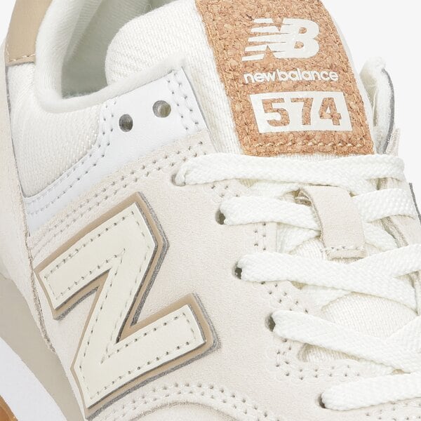 Дамски маратонки NEW BALANCE 574  wl574sl2 цвят бежов