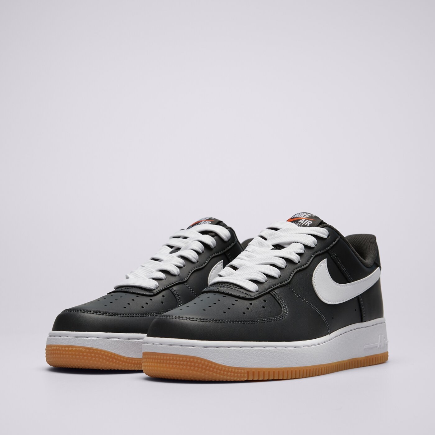 Мъжки маратонки NIKE AIR FORCE 1 '07 LV8 ii7630-001 цвят черен