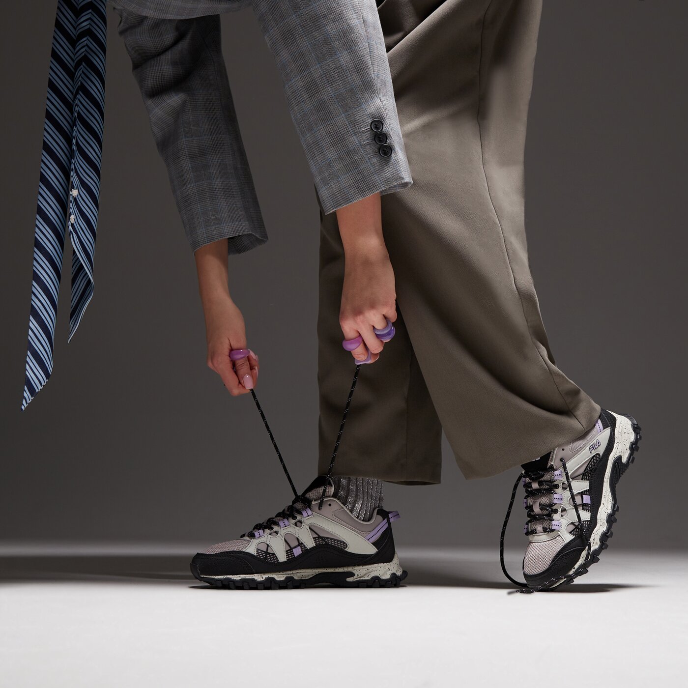 Дамски туристически обувки FILA EXPLORA 5jm02588258 цвят бежов