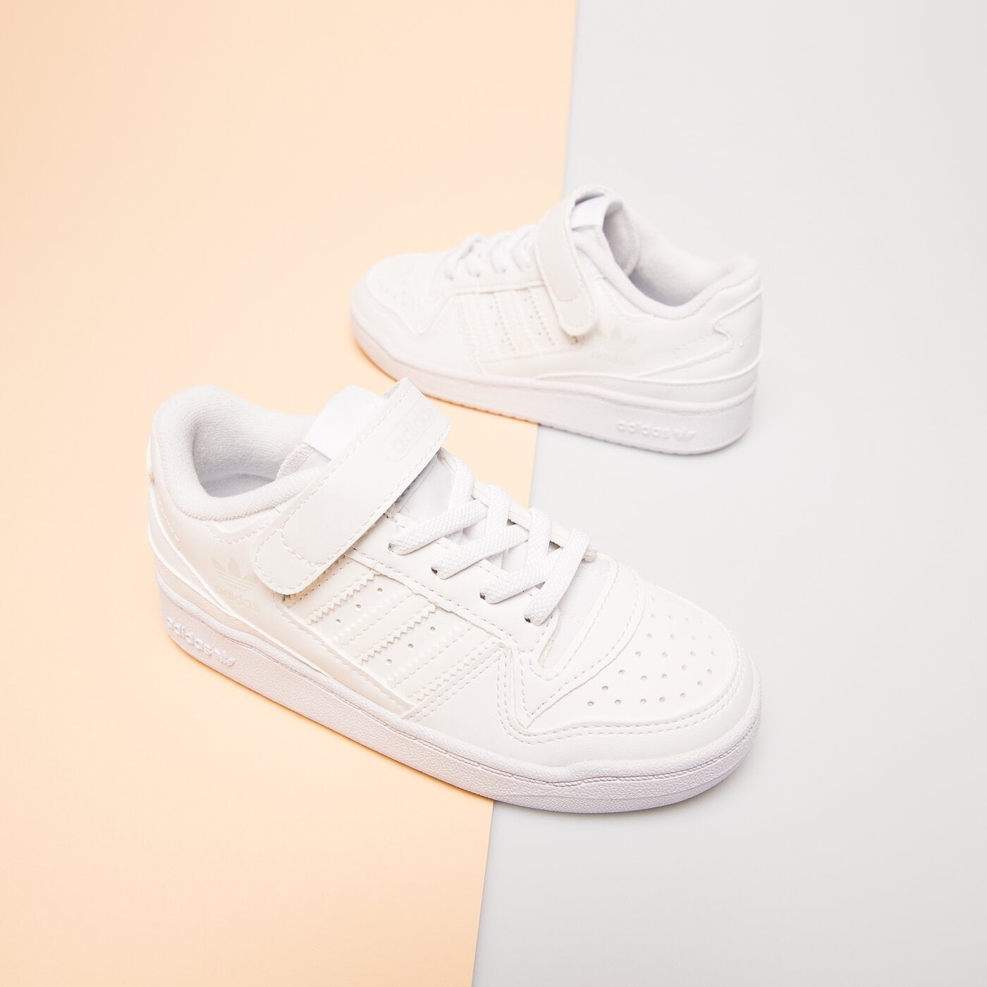 Детски маратонки ADIDAS FORUM LOW  fy7981 цвят бял