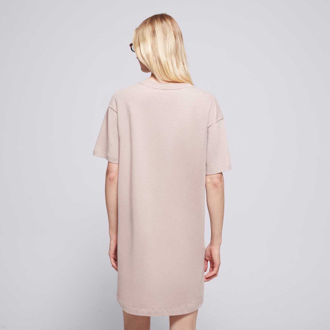 Дамски NIKE РОКЛЯ W NSW ESSNTL SS TSHRT  dv7882-272 цвят бежов