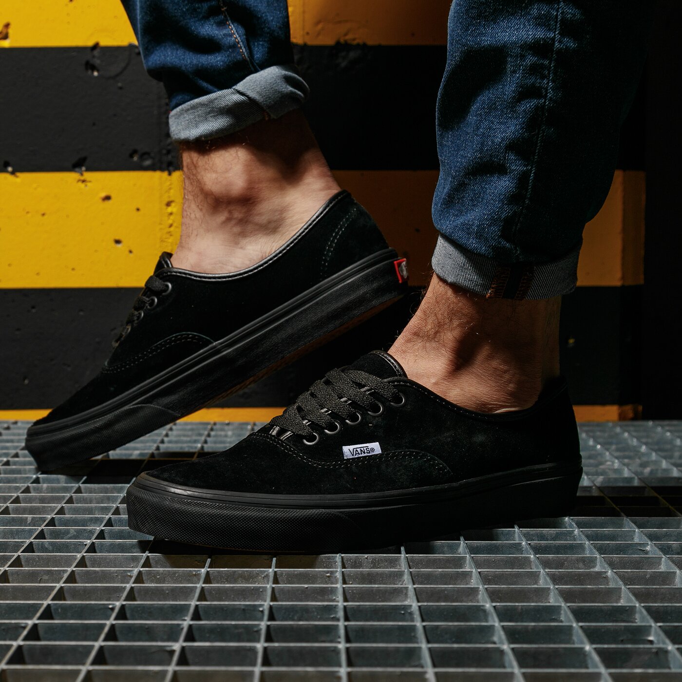 Мъжки маратонки VANS UA AUTHENTIC vn0a2z5i18l1 цвят черен