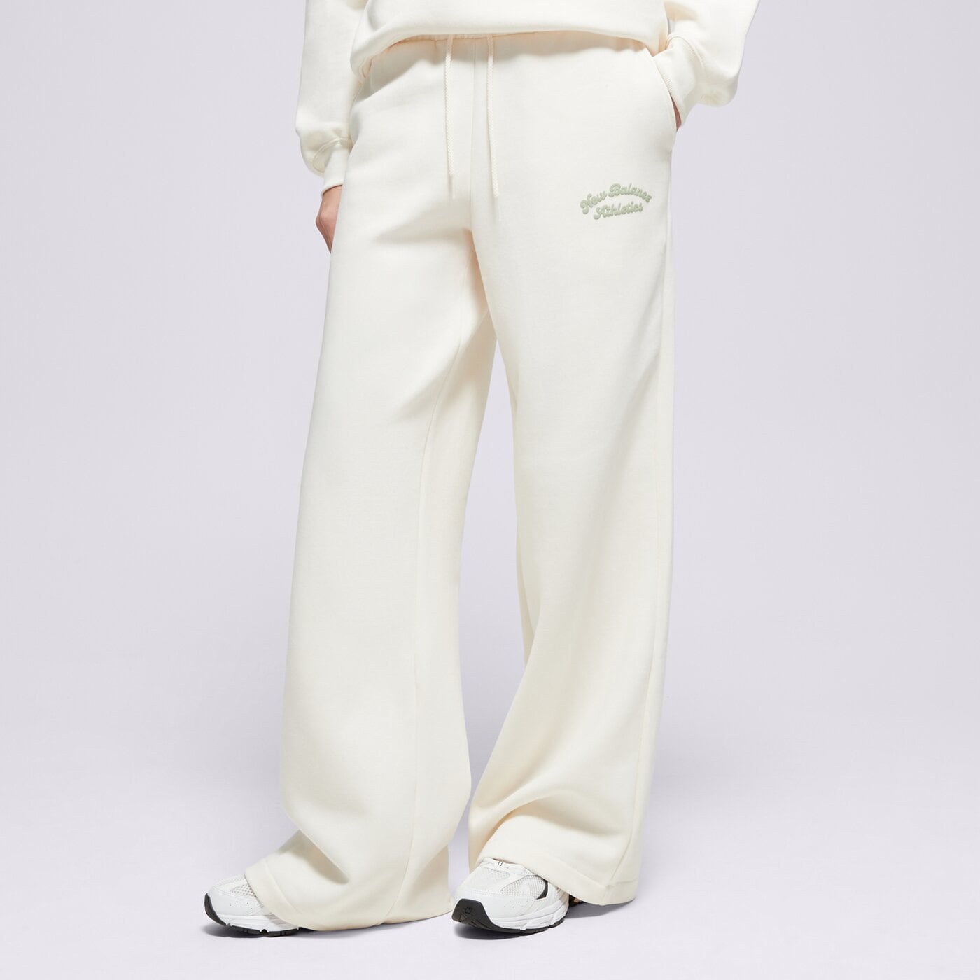 Дамски панталони NEW BALANCE ПАНТАЛОНИ LINEAR HERITAGE FLEECE WIDE LEG PANT wp53902pef цвят бежов
