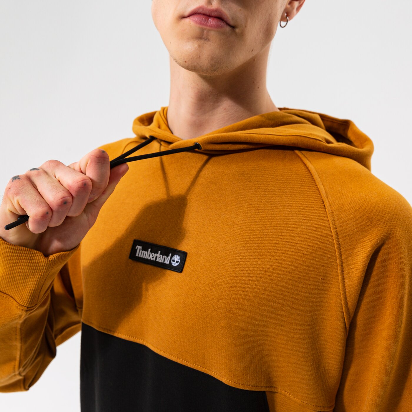 Мъжки суичър TIMBERLAND СУИТЧЪР С КАЧУЛКА YC CUT & SEW HOODIE tb0a22kqp571 цвят горчица