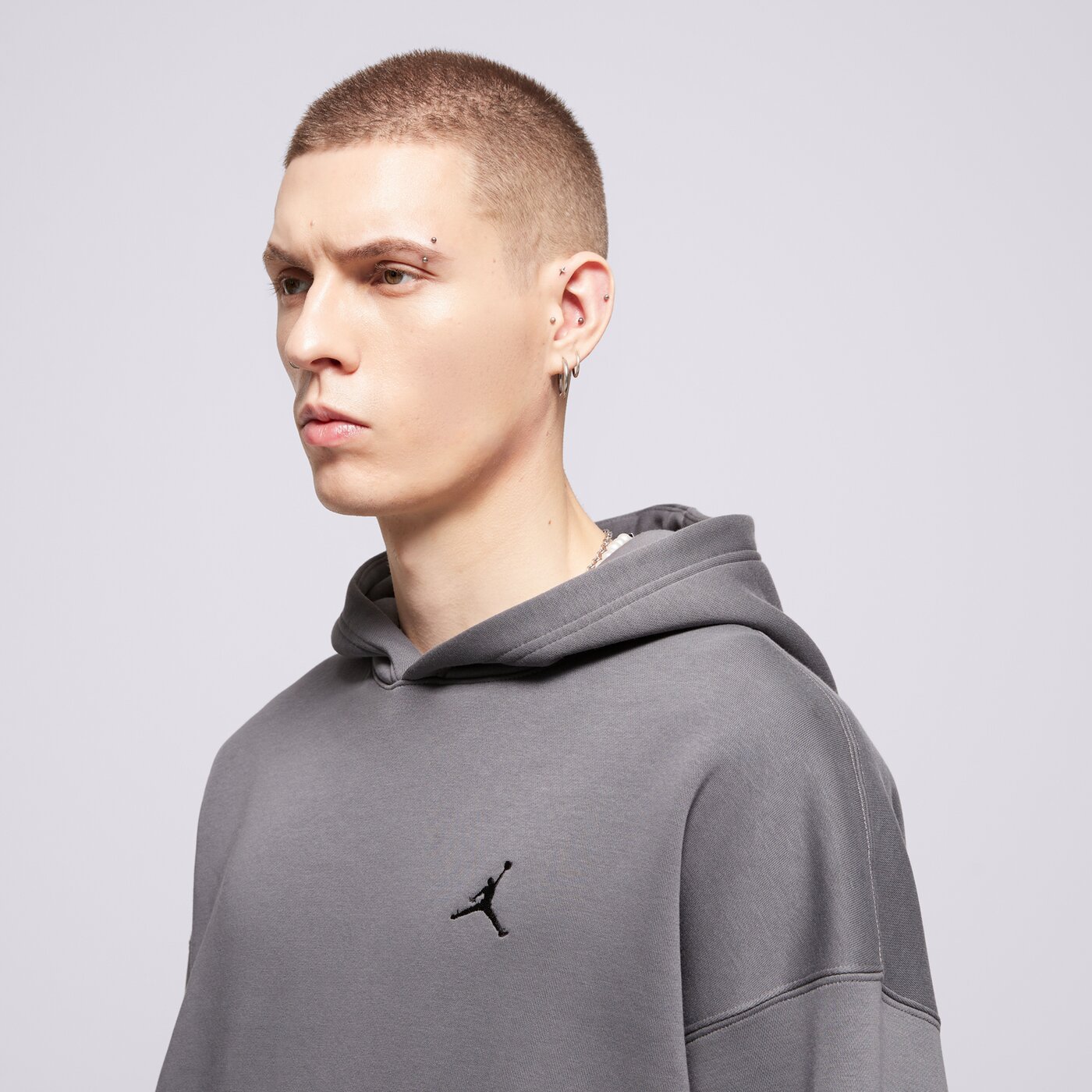 Мъжки суичър JORDAN СУИТЧЪР С КАЧУЛКА JORDAN BROOKLYN FLEECE ib7235-068 цвят сив