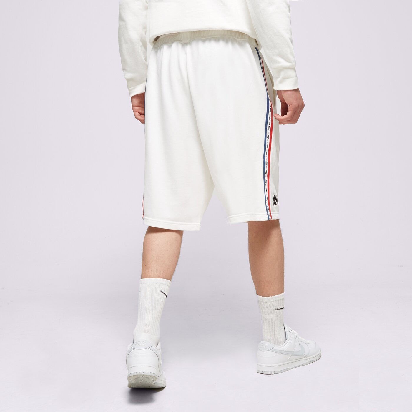 Мъжки къси панталони NIKE ШОРТИ TAPE SHORTS dr9973-100 цвят бял