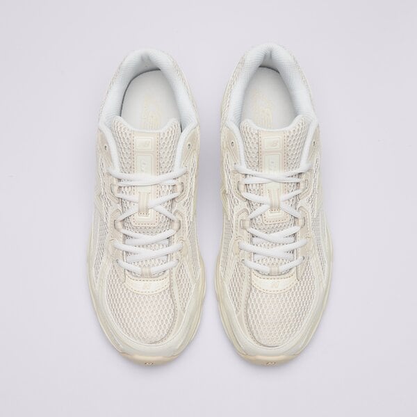 Дамски маратонки NEW BALANCE U740KP2 u740kp2 цвят бежов