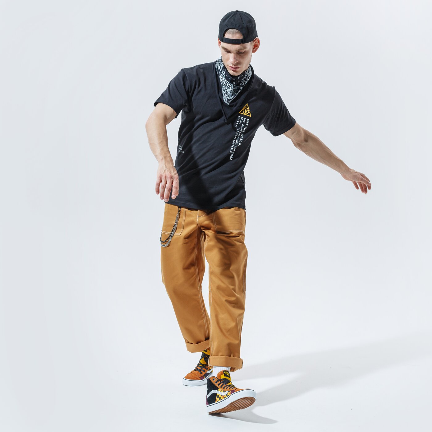 Мъжка тениска VANS ТЕНИСКА 66 SUPPLY SS vn0a4tupblk1 цвят черен