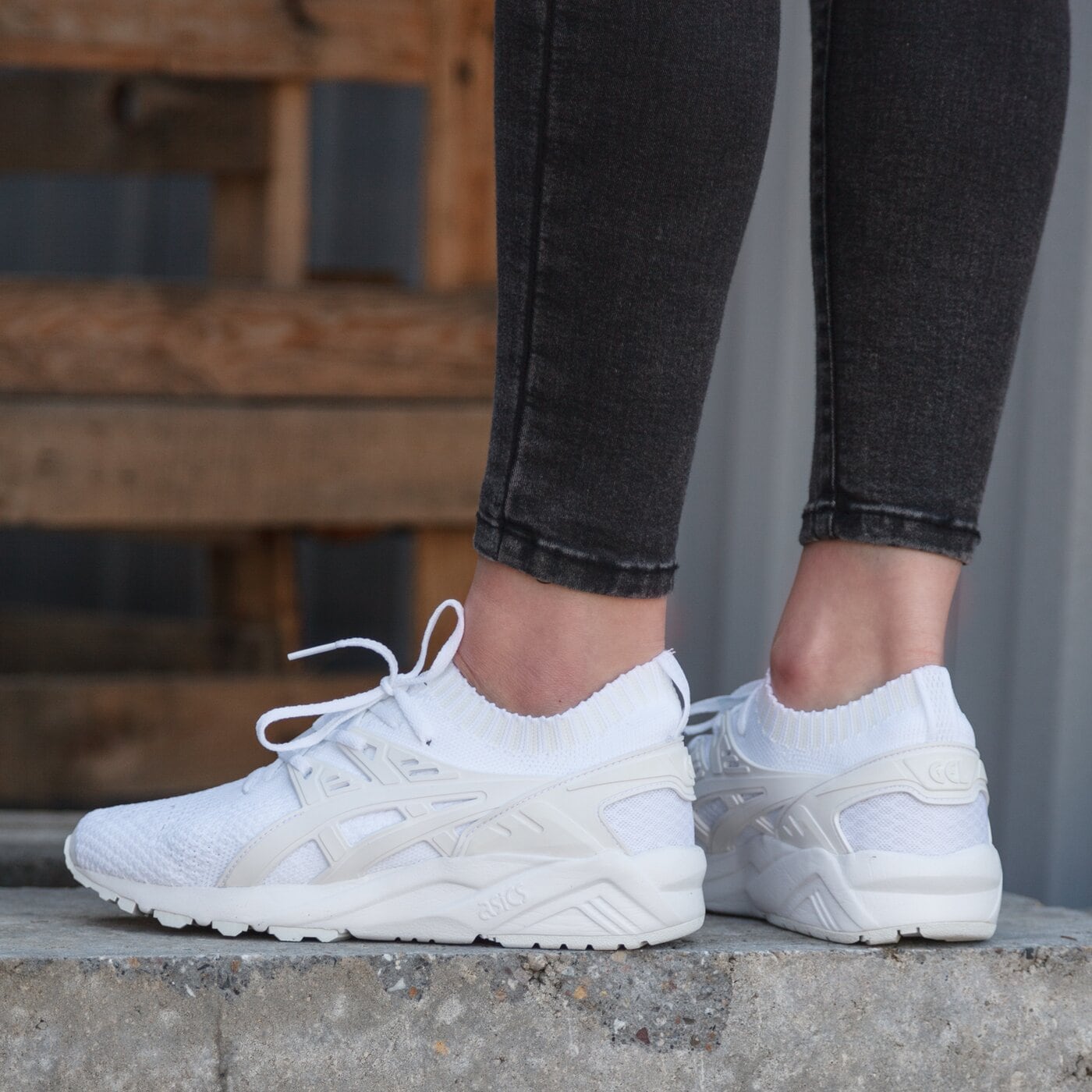 Дамски маратонки ASICS GEL KAYANO TRAINER KNIT h705n0101w цвят бял