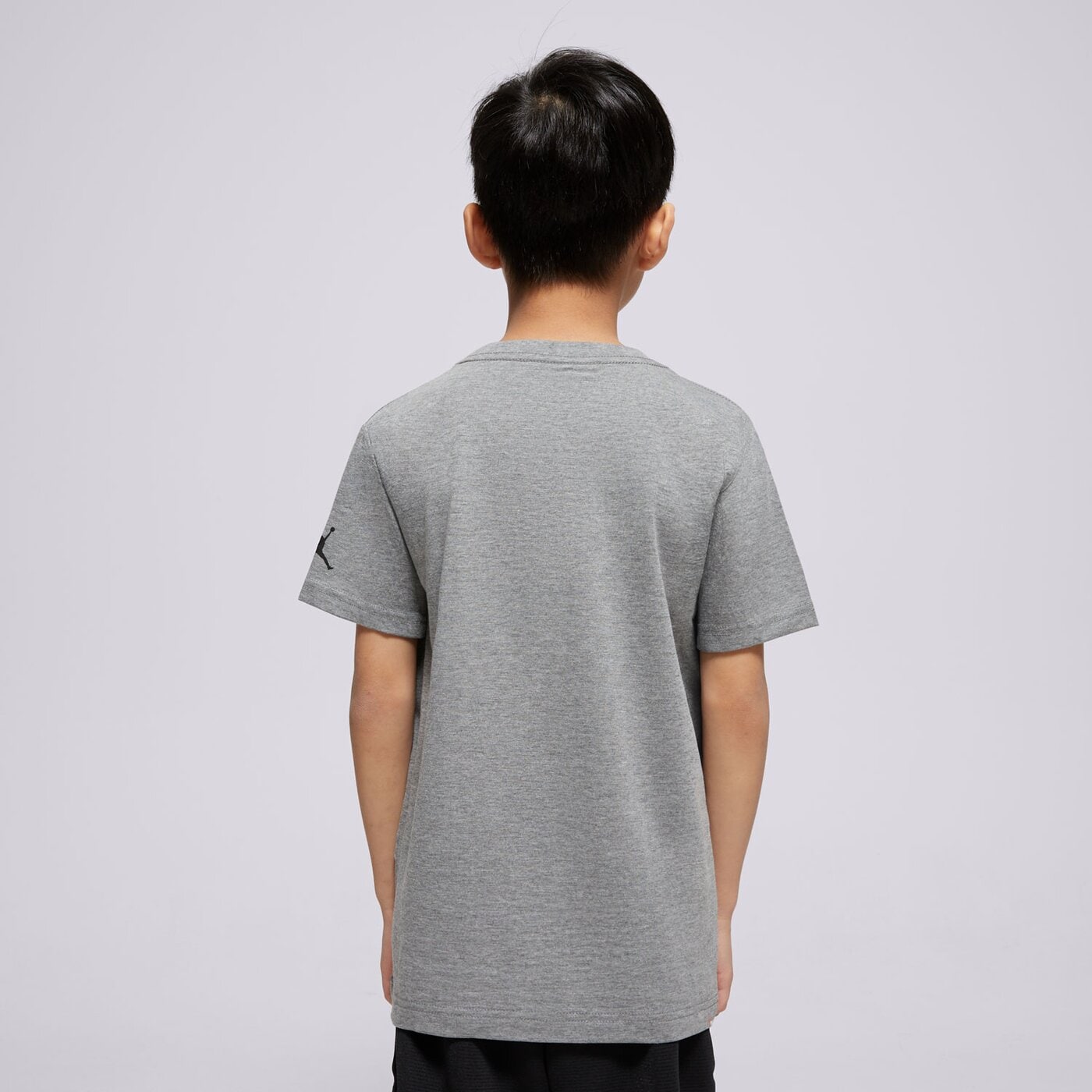 Детска тениска JORDAN ТЕНИСКА JDB MJ BRAND PHOTO SS CREW BOY 95d626-geh цвят сив