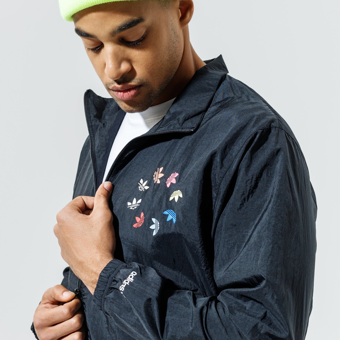 Мъжко зимно яке ADIDAS ЯКЕ ST WOVEN TT h37735 цвят черен