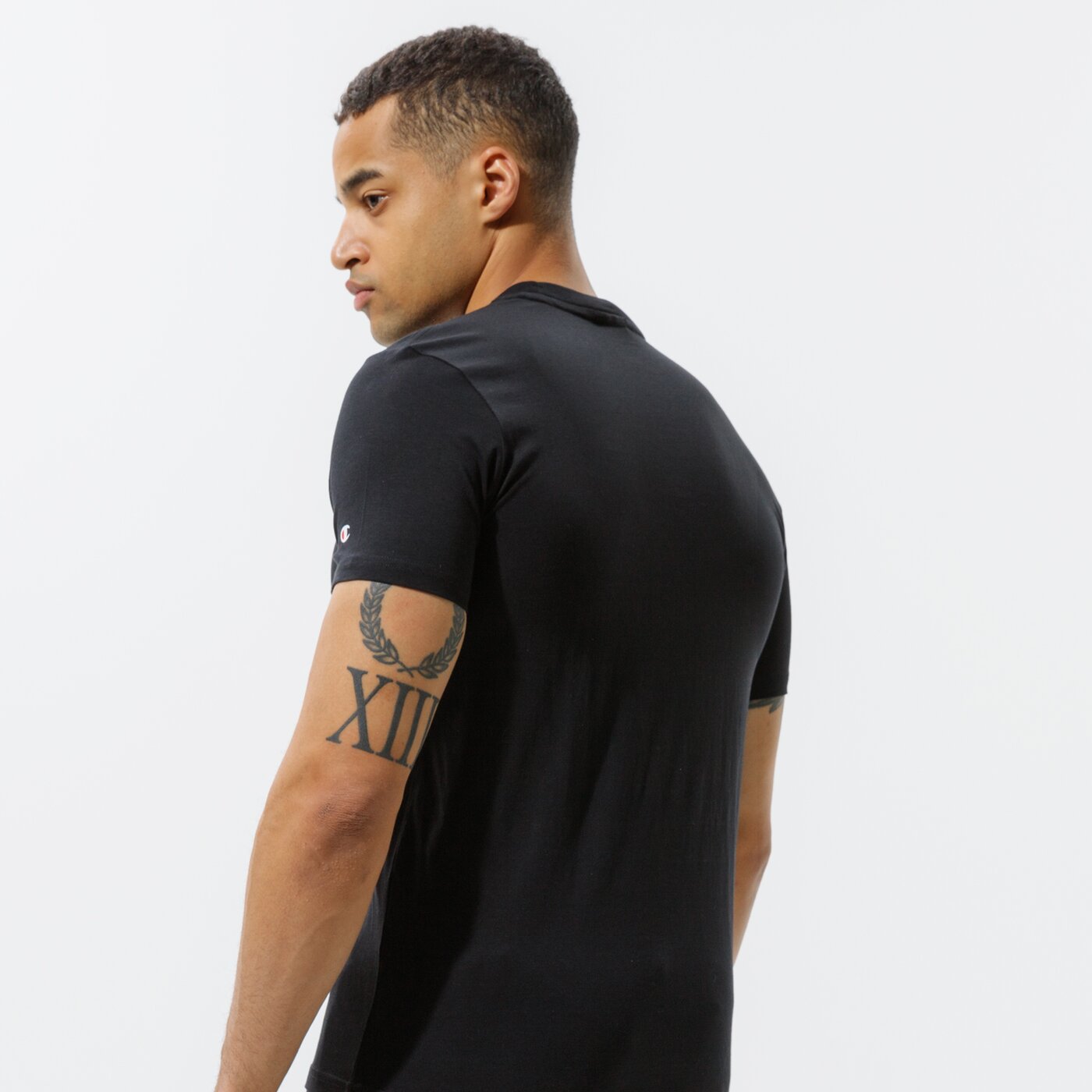 Мъжка тениска CHAMPION ТЕНИСКА CREWNECK ТЕНИСКА 214153kk001 цвят черен