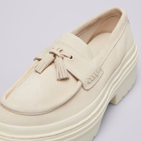 Дамски кежуал CONVERSE CHUCK TAYLOR ALL STAR LUGGED HEEL LOAFER a15553c цвят кремав