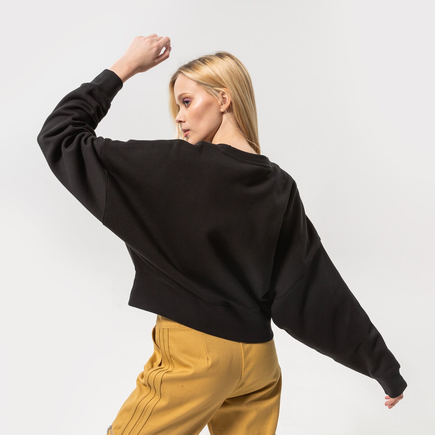 Дамски суичър ADIDAS СУИТЧЪР SWEATSHIRT h06660 цвят черен