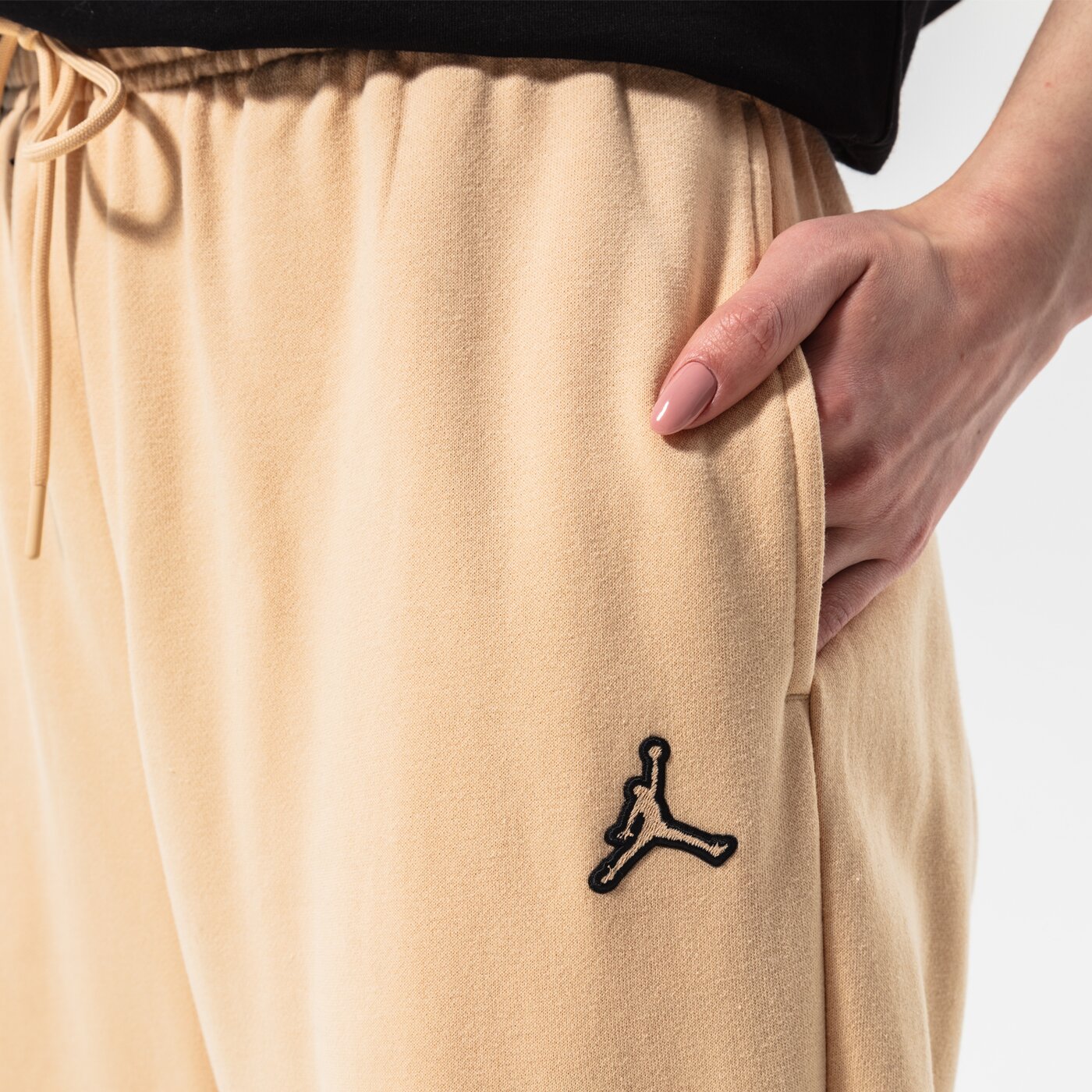 Дамски панталони JORDAN ПАНТАЛОНИ W J FLC PANT CORE dn4575-268 цвят бежов