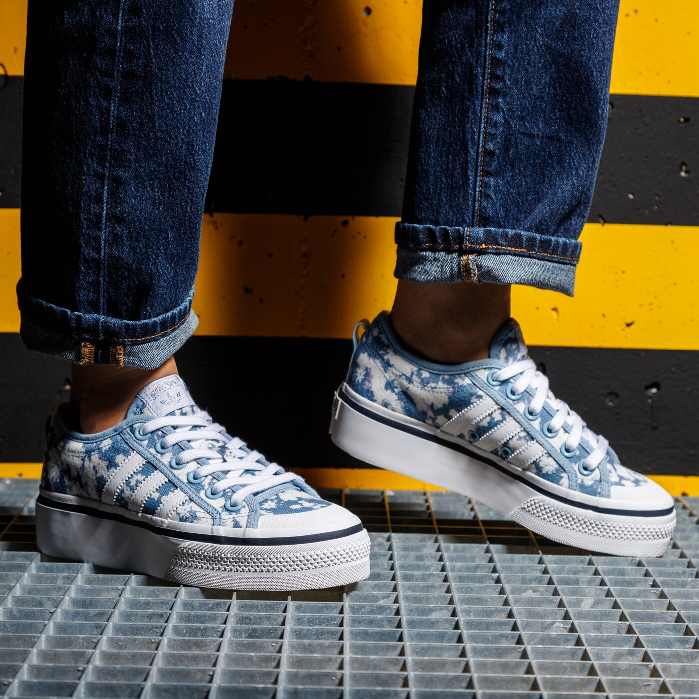 Дамски маратонки ADIDAS NIZZA PLATFORM W h01232 цвят син