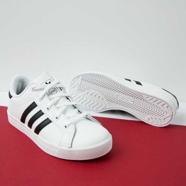 Детски маратонки ADIDAS COAST STAR C ee7485 цвят бял
