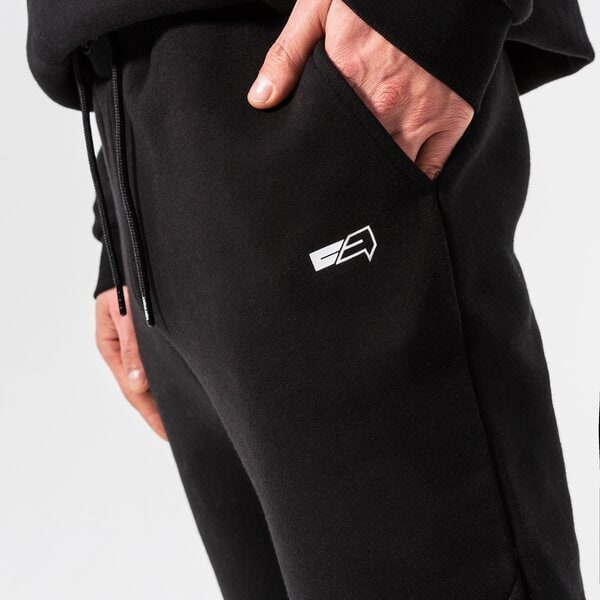 Мъжки панталони CONFRONT ПАНТАЛОНИ ESSENTIAL cf122spm90001 цвят черен